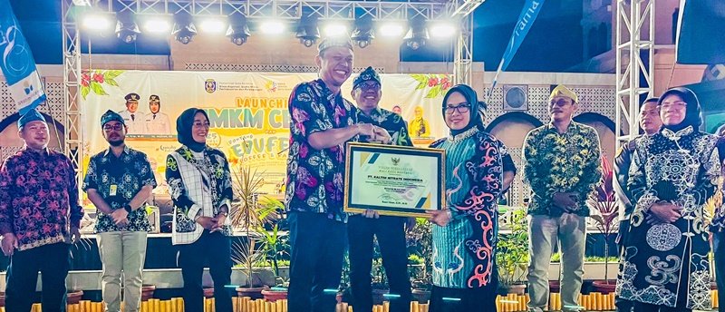 Berkontribusi Pengembangan UMKM Bontang, PT Kaltim Nitrate Indonesia Terima Penghargaan dari Wali Kota
