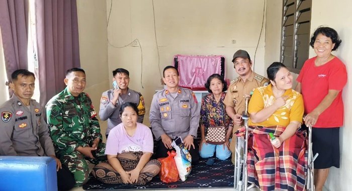Ketuk Pintu Warga, Lurah Gunung Telihan Bontang Pastikan Bantuan Tepat Sasaran
