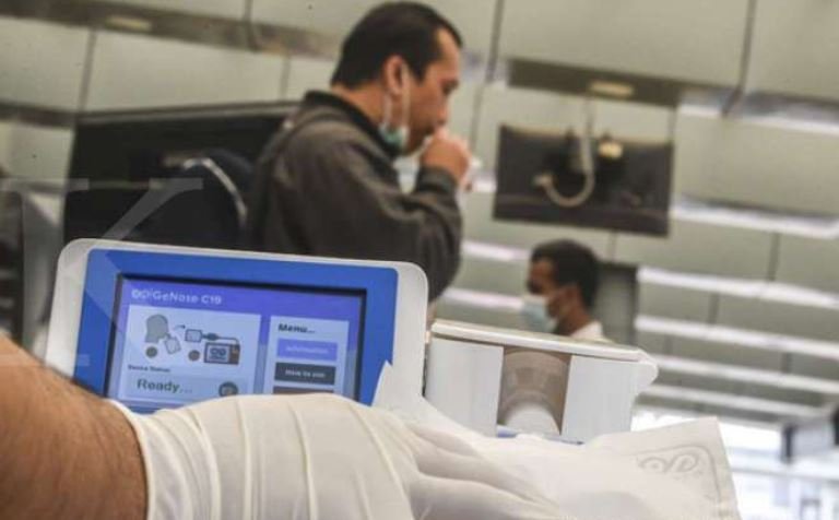 Lebih Murah, Per 1 April Bandara APT Pranoto Pakai GeNose Tes Covid-19