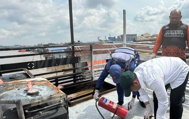 Dugaan Titik Api Kapal Wisata KM Teman Bejalanan, Satpolairud Samarinda Fokus di Mesin Genset Lantai 3