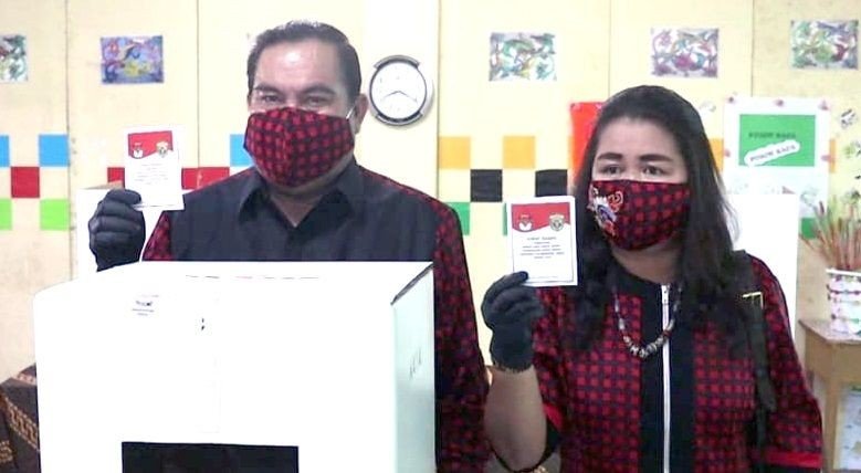 Hasil Sirekap KPU, Petahana Bupati Kutai Barat FX Yapan Unggul