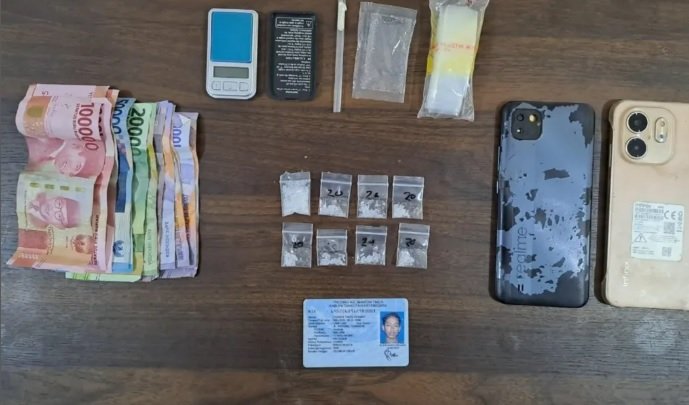 Digerebek saat Nyabu di Tenggarong, Polres Kukar Amankan 8 Bungkus Sabu