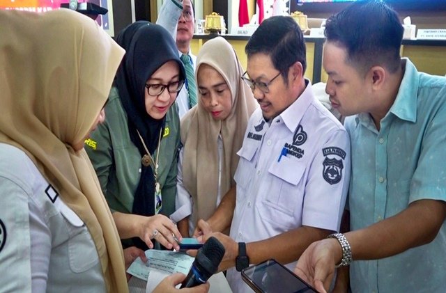 Belanja Dinas Kini Non-Tunai, Pangkep Luncurkan Kartu Kredit Pemerintah