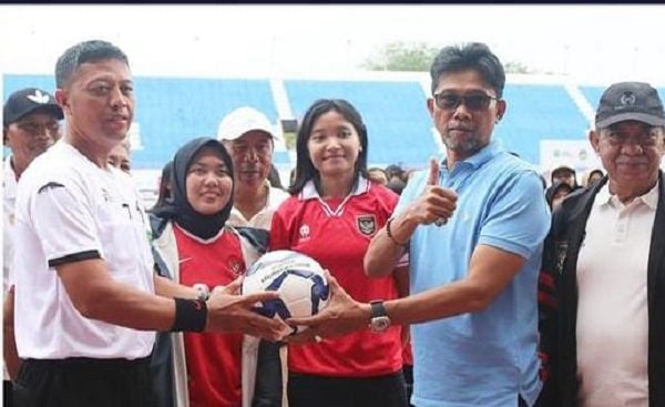 Pesan Kepala Dispora Kaltim Buka Turnamen Sepak Bola Wanita
