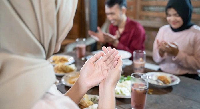 Doa Berbuka Puasa, Niat Puasa Ramadan Sebelum Sahur, dan Doa Sebelum Makan