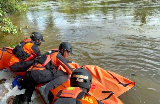 3 Hari Terseret Arus Sungai Melenyu Kutim, Jasad Rifki Ditemukan Sejauh 7,7 Km