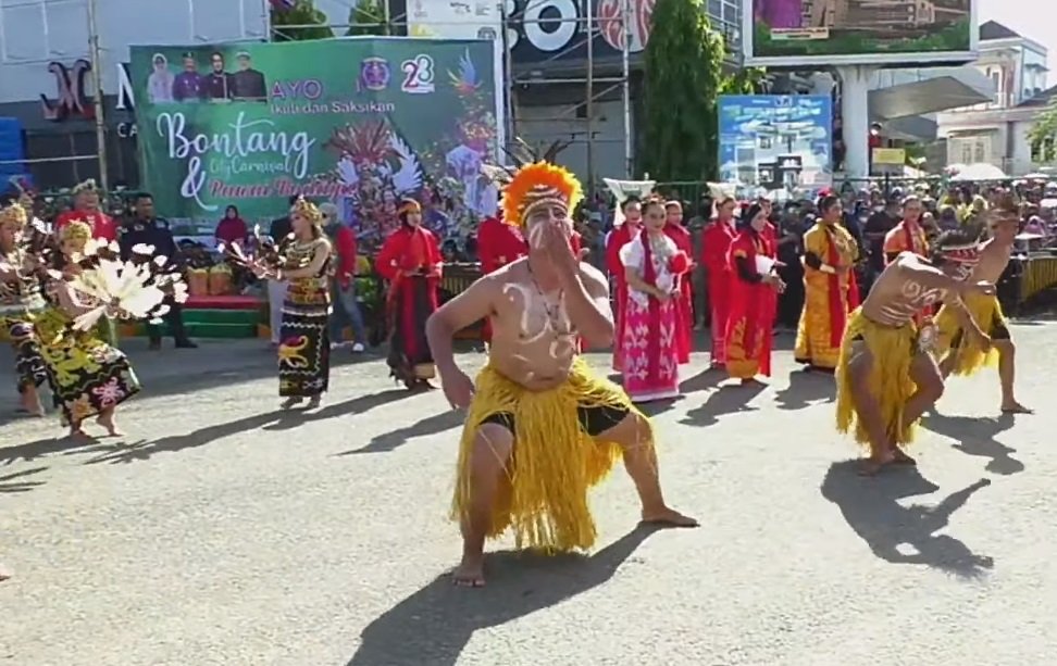 UPDATE NEWS: Bontang City Carnival Dibuka Tarian dan Marching Band