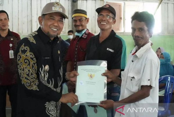 231 Warga di Kaltim Ini Akhirnya Punya Sertifikat Tanah