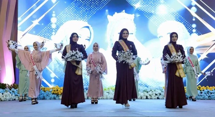 12 Finalis Berlaga di Ajang Puteri Muslimah Kaltim 2025, Siapa yang Terpilih?