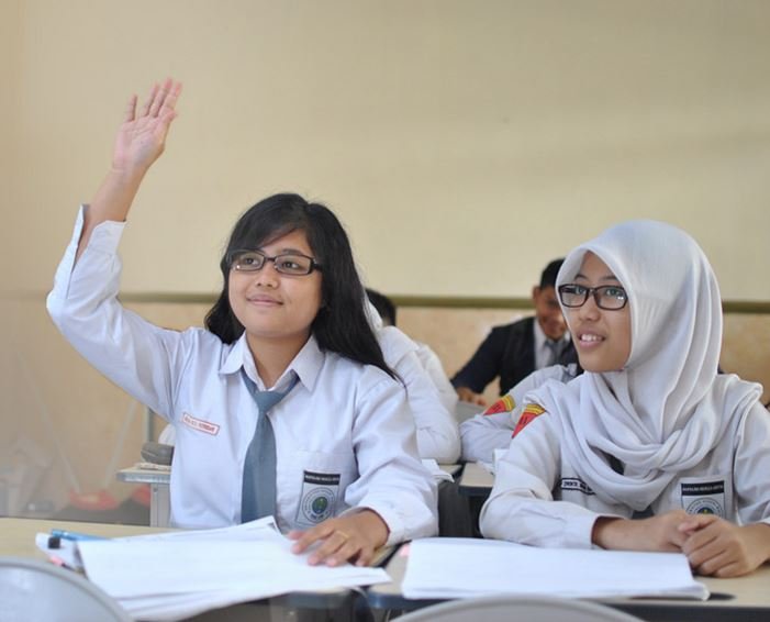 Tak Hanya Sekolah Gratis, 62 Ribu Pelajar Kaltim Juga Dapat Seragam, Sepatu, dan Tas