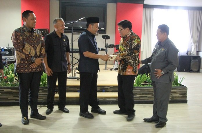 Pisah Sambut Mantan Sekwan DPRD Kaltim Berlangsung Meriah