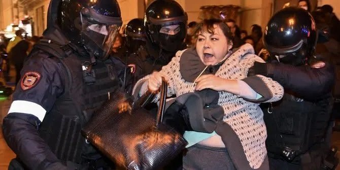 Putin Perberat Hukuman untuk Warga yang Tolak Ikut Perang di Ukraina