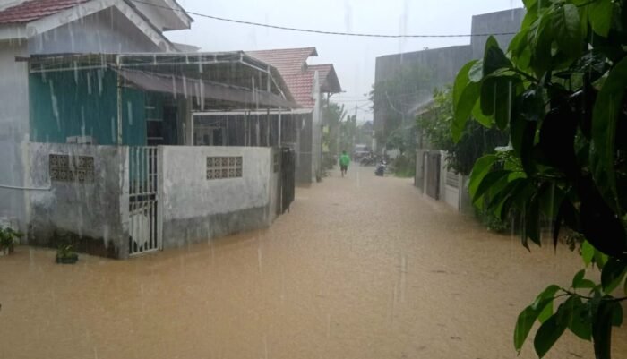 Banjir Bontang Makin Parah, Air Masuk Rumah Warga lewat Toilet