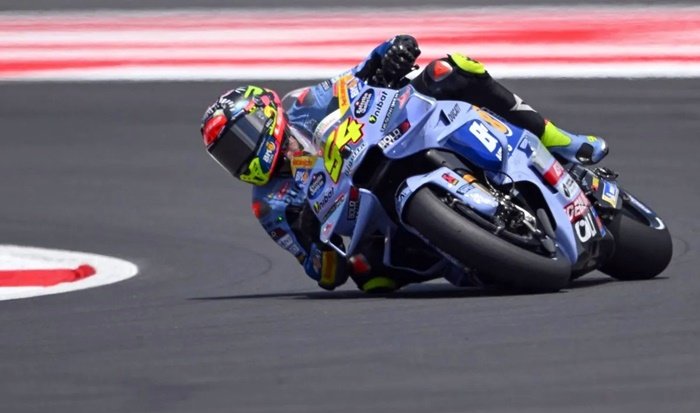 Fermin Aldeguer Menang di Mandalika! Rookie Spanyol Bikin Kejutan di MotoGP Indonesia 2025