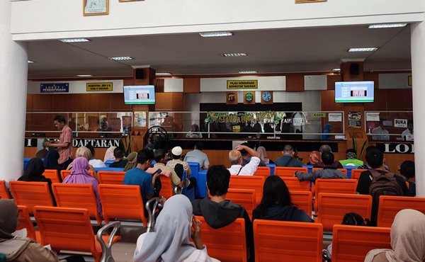 THR ala Pemprov Kaltim: Relaksasi Pajak Kendaraan Raup Rp11 Miliar Sehari