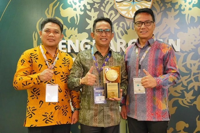 Lima Kabupaten/Kota di Kalimantan Timur Sabet Adipura 2023