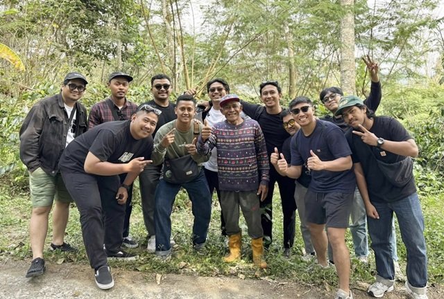 DPMPTSP Bontang Tingkatkan UMKM Berbasis Online, Kunjungi Kebun Kopi di Bali