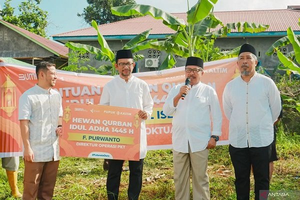 Selama Iduladha 1445 H, Pupuk Kaltim Salurkan Bantuan Rp1,355 Miliar untuk Masyarakat Bontang dan Fakfak