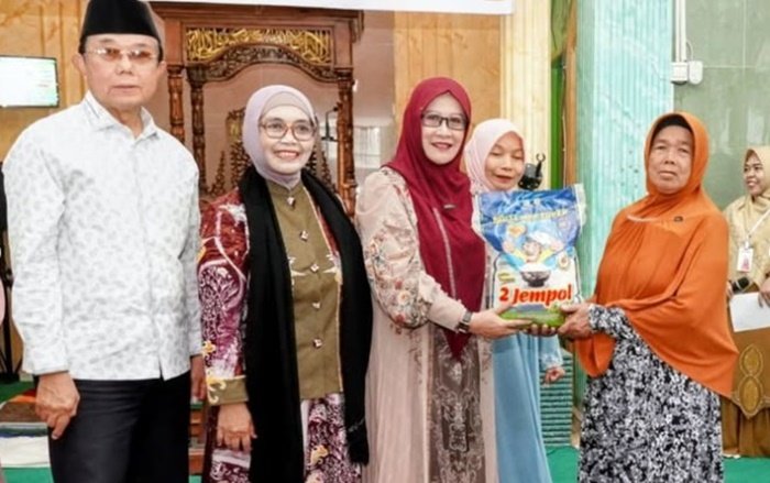 MT An Namirah Gelar Baksos, Wali Kota Bontang Dorong Peran Majelis Taklim Dukung Program Sosial