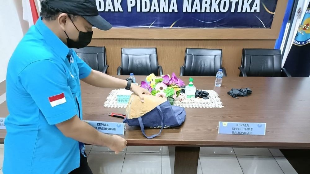 Kafe-Kafe di Balikpapan Dibidik jadi Pasar Peredaran Ganja