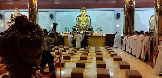 Tiga Vihara di Samarinda Penuh Khidmat Rayakan Waisak 2569