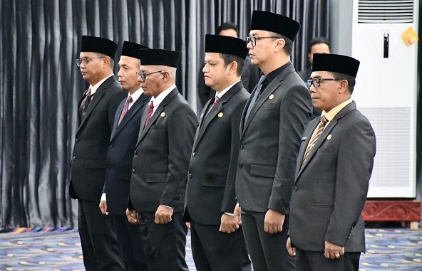 Bupati Paser Lantik Enam Pejabat Tinggi, Fokus Pembangunan dan Kesehatan Masyarakat