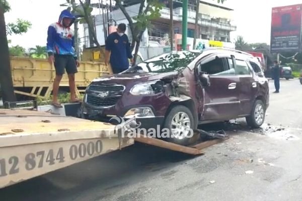 Kecelakaan Beruntun di Samarinda, Pemotor Tewas, Diduga Rem Blong